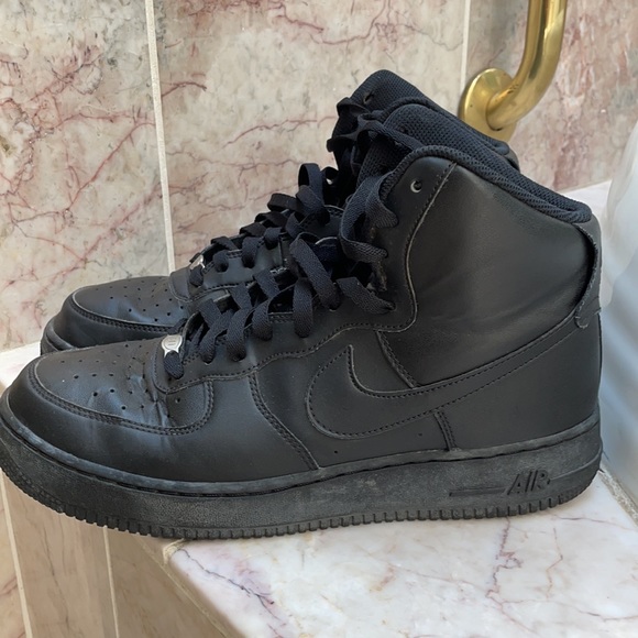 Nike all black Air Force 1's - Picture 5 of 5